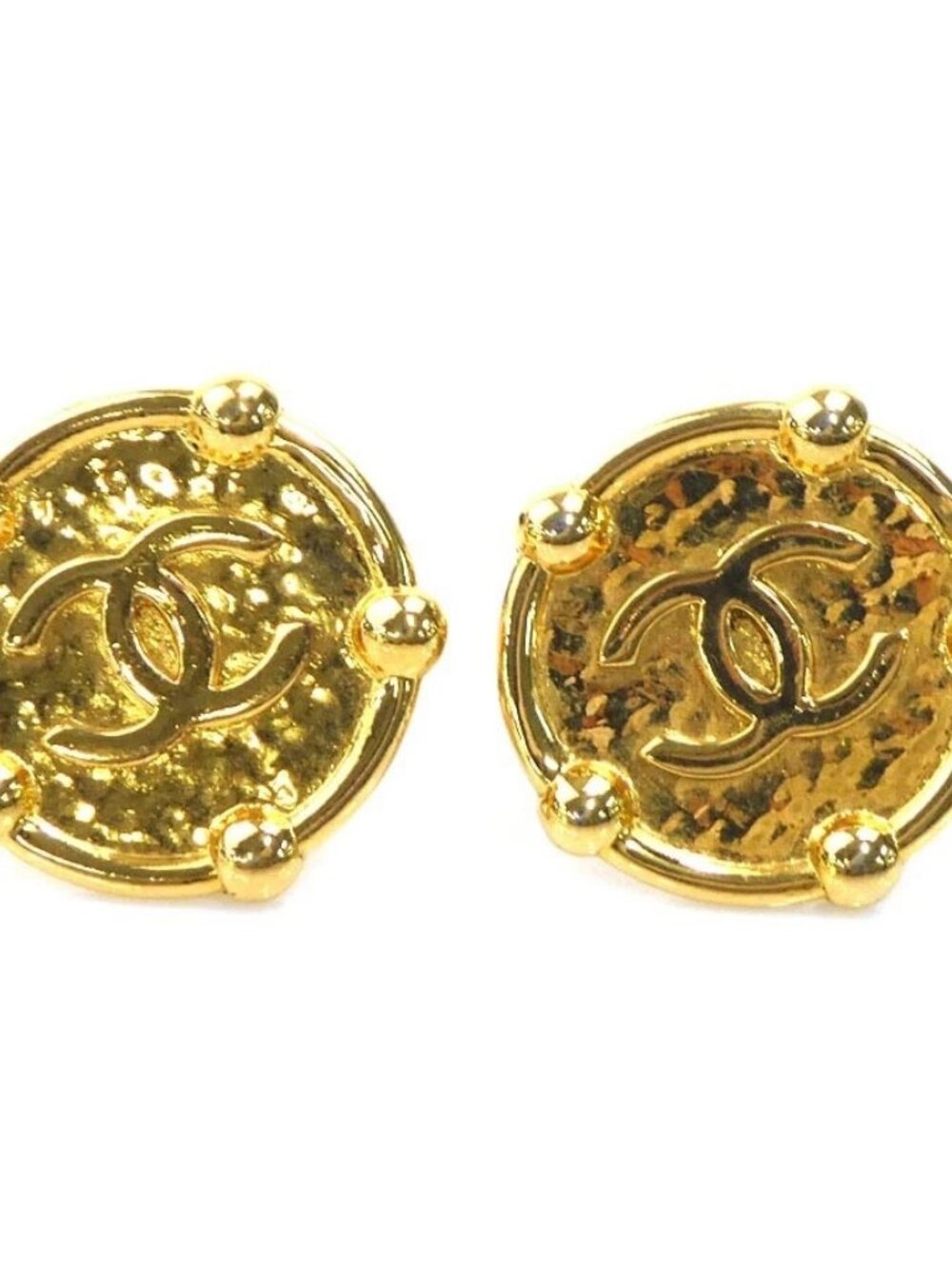 CHANEL CC Logo Clip on Earrings Gold Metal -
